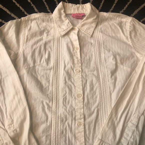 Beautiful long sleeve white button shirt. Size L. - Picture 4 of 8